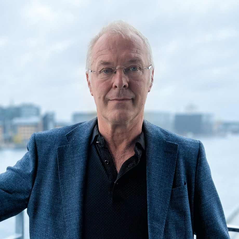 Niels Techen, Helmer Christiansen A/S. 